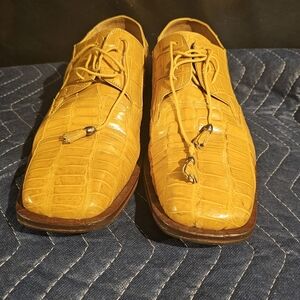 Ferrini Yellow Crocodile Pattern Oxfords